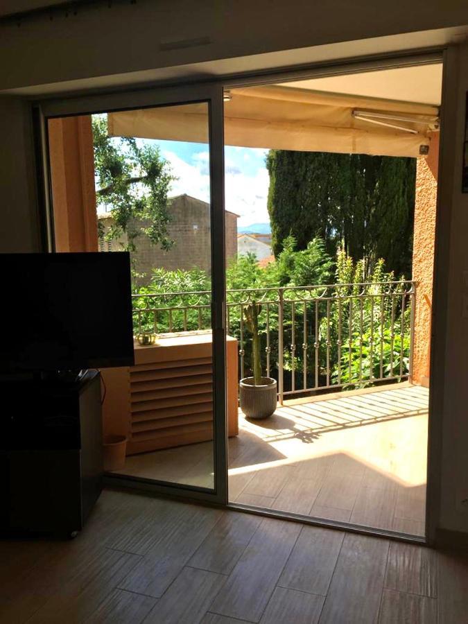 Belle Residence Au Centre De Saint Tropez Avec Piscine Et Garage المظهر الخارجي الصورة